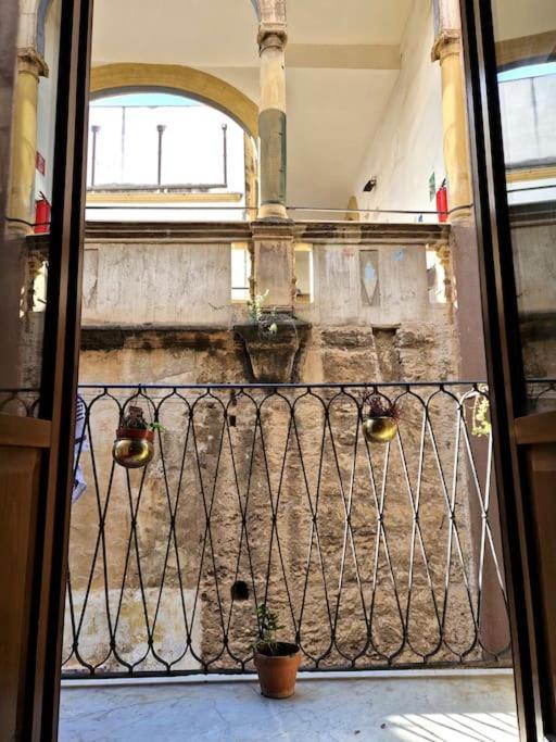 Old Town Loft - Palermo Apartment Luaran gambar