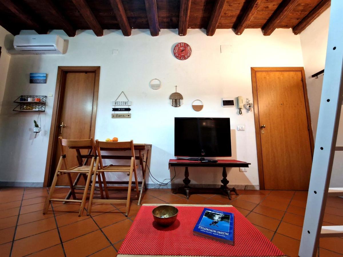 Old Town Loft - Palermo Apartment Luaran gambar